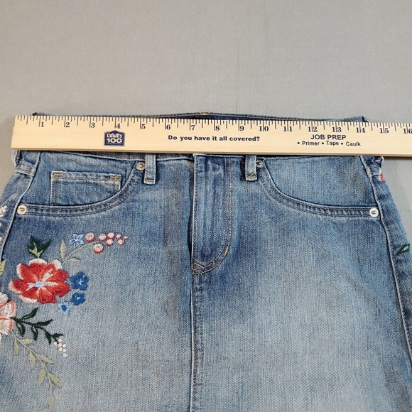 Express Mini Jean Skirt Frayed Hem Embroidered Floral Denim Super Short Size 0 - Picture 9 of 12